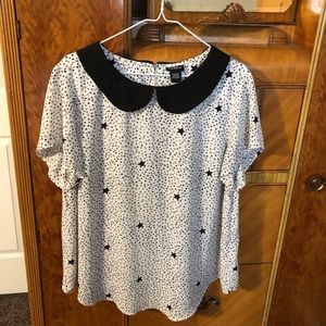 Torrid Peter Pan Collar Top - Size 1